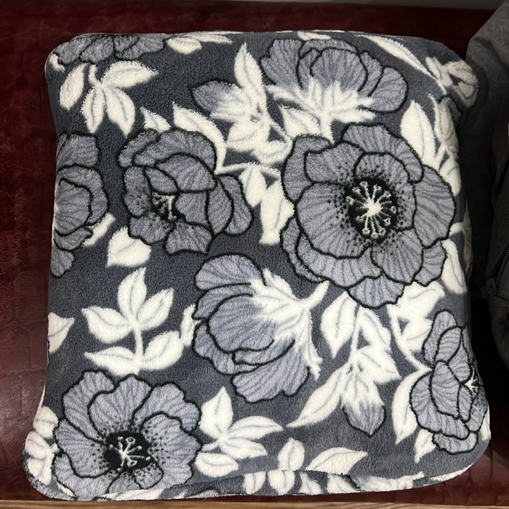 Vera Bradley Pillow Blanket - Picture 2 of 2
